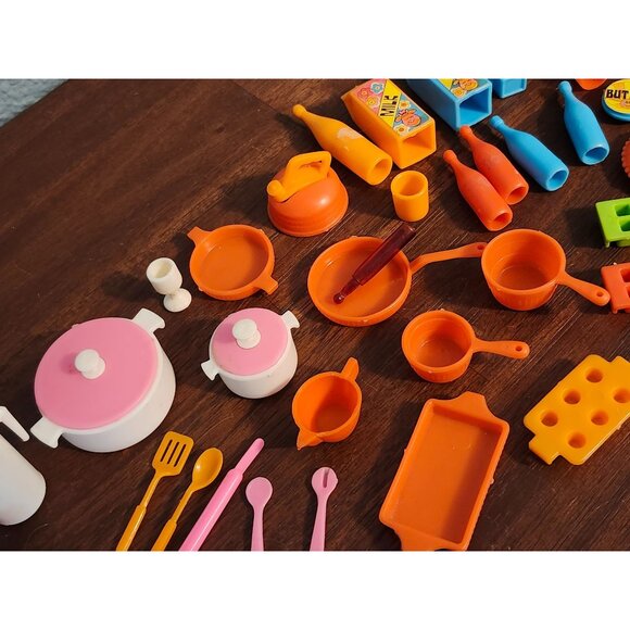 Vintage Barbie Dream Home Accessories 52 Piece Lot - Picture 3 of 4